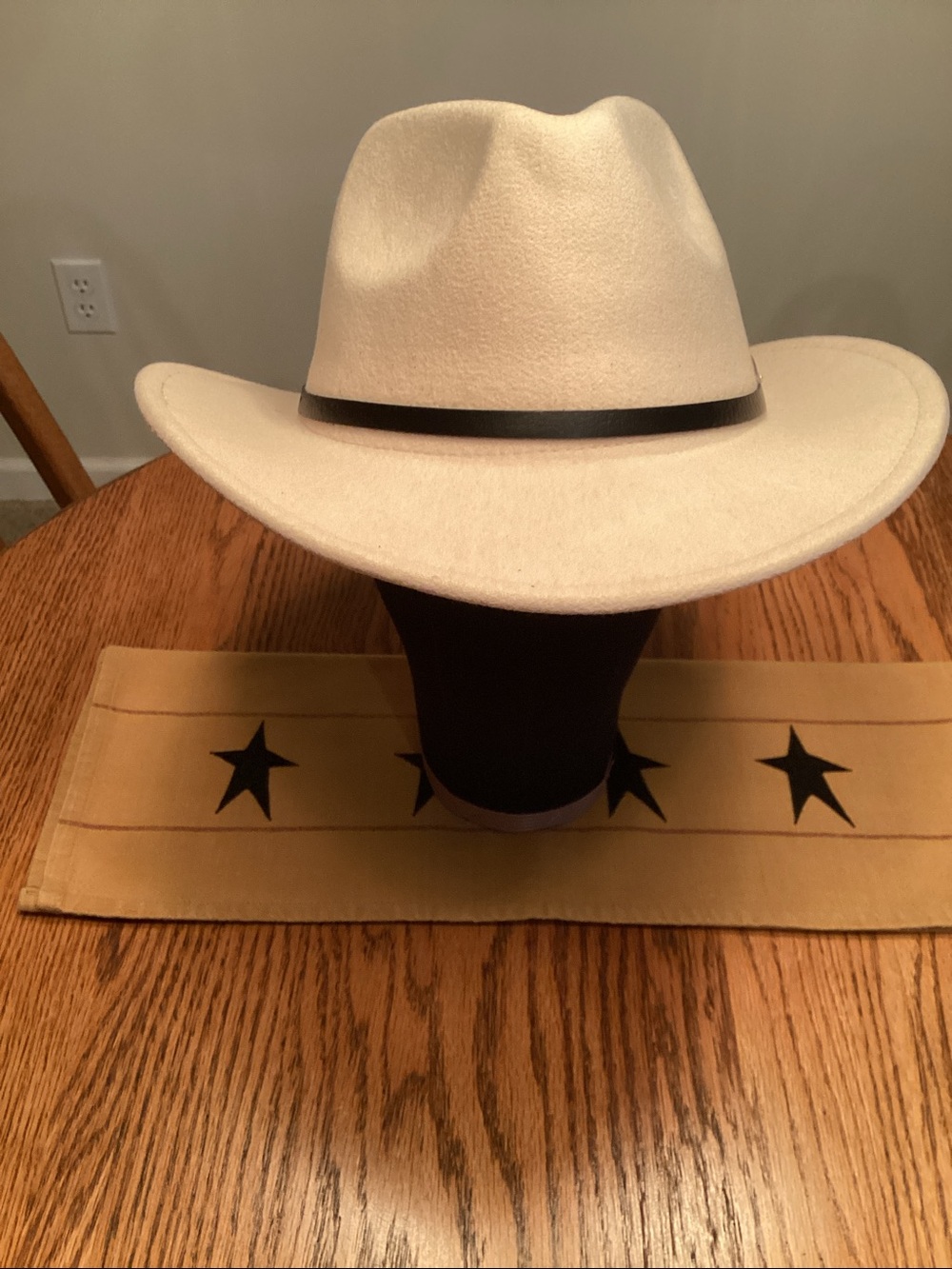 Wide Brim Felt Hat in  Light beige - Stylish Women's Accessory